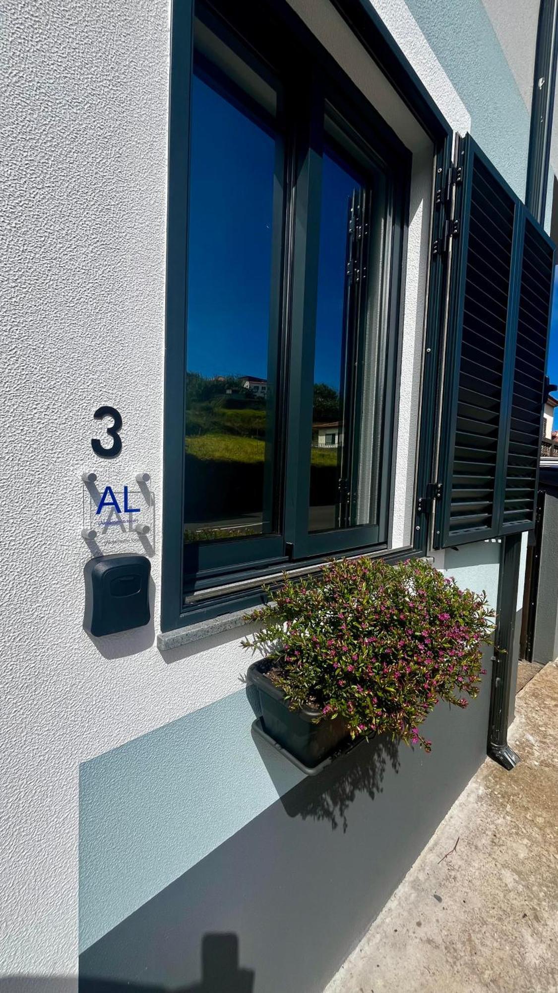 Appartamento Anastacio Tiny House Porto Moniz Esterno foto